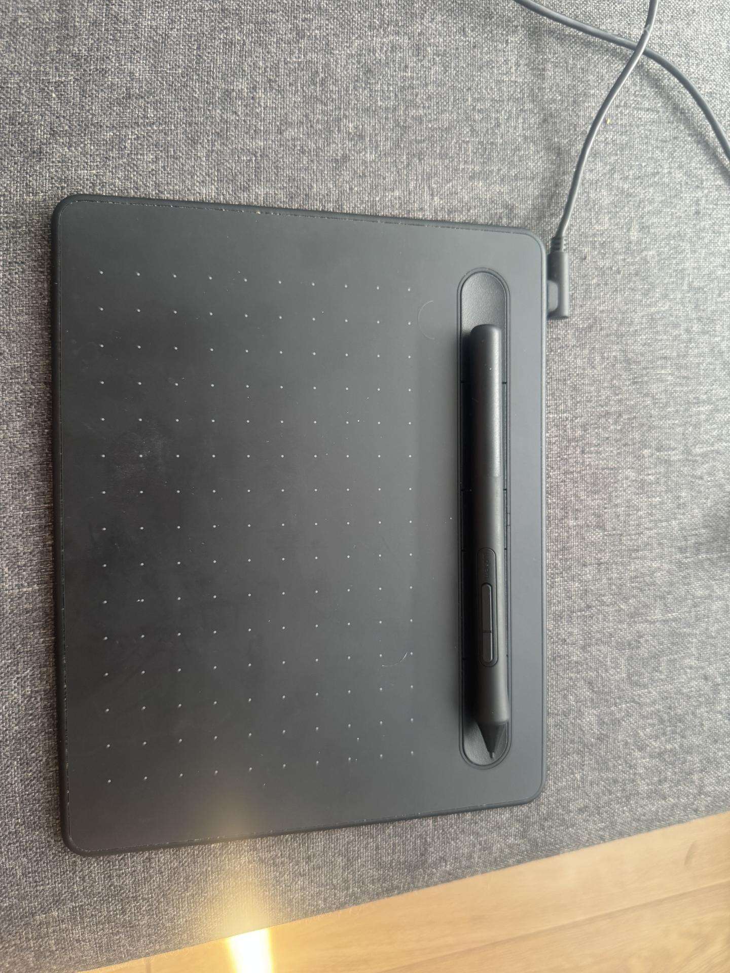 Wacom intous