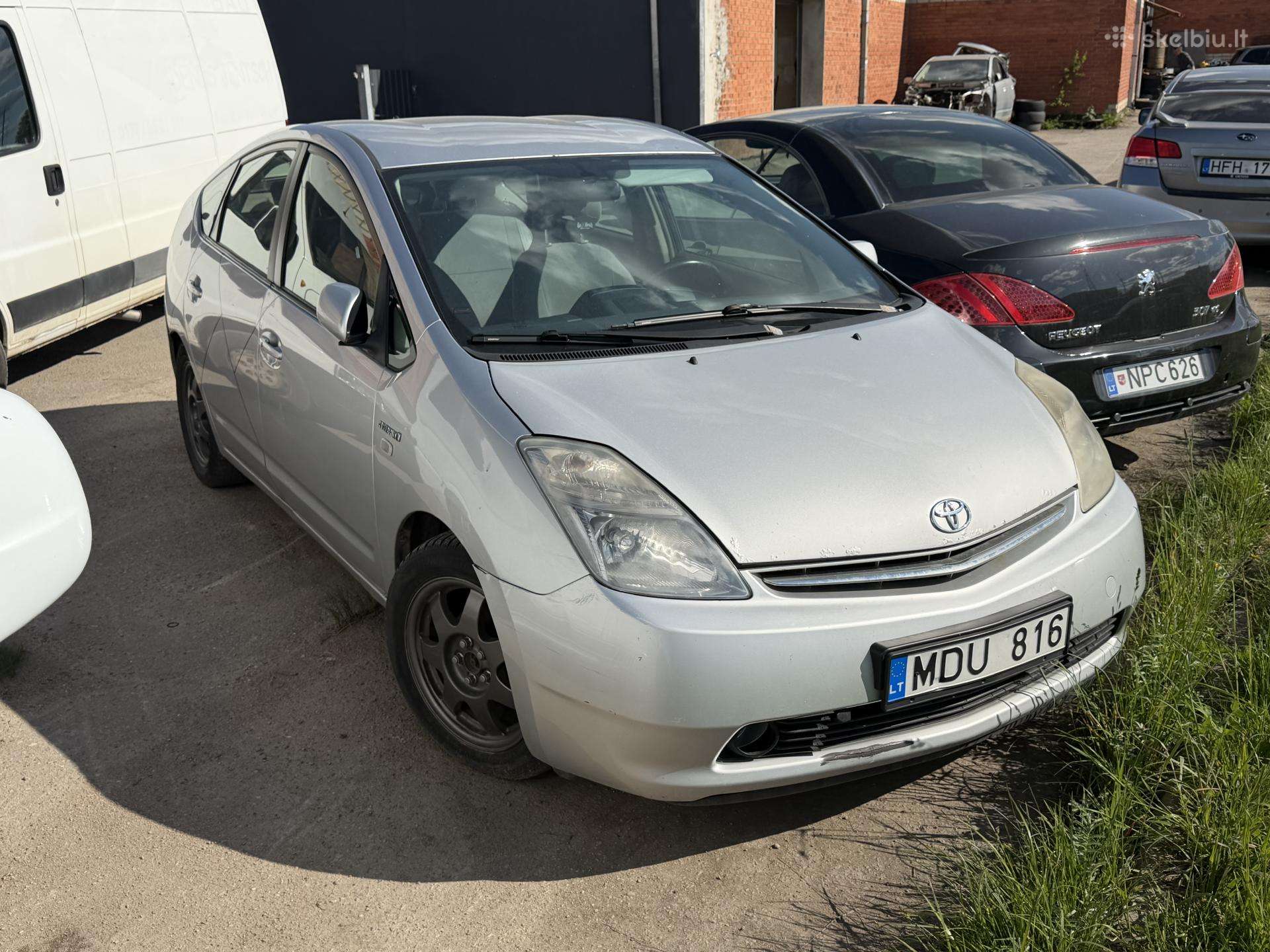 Toyota Prius, hečbekas