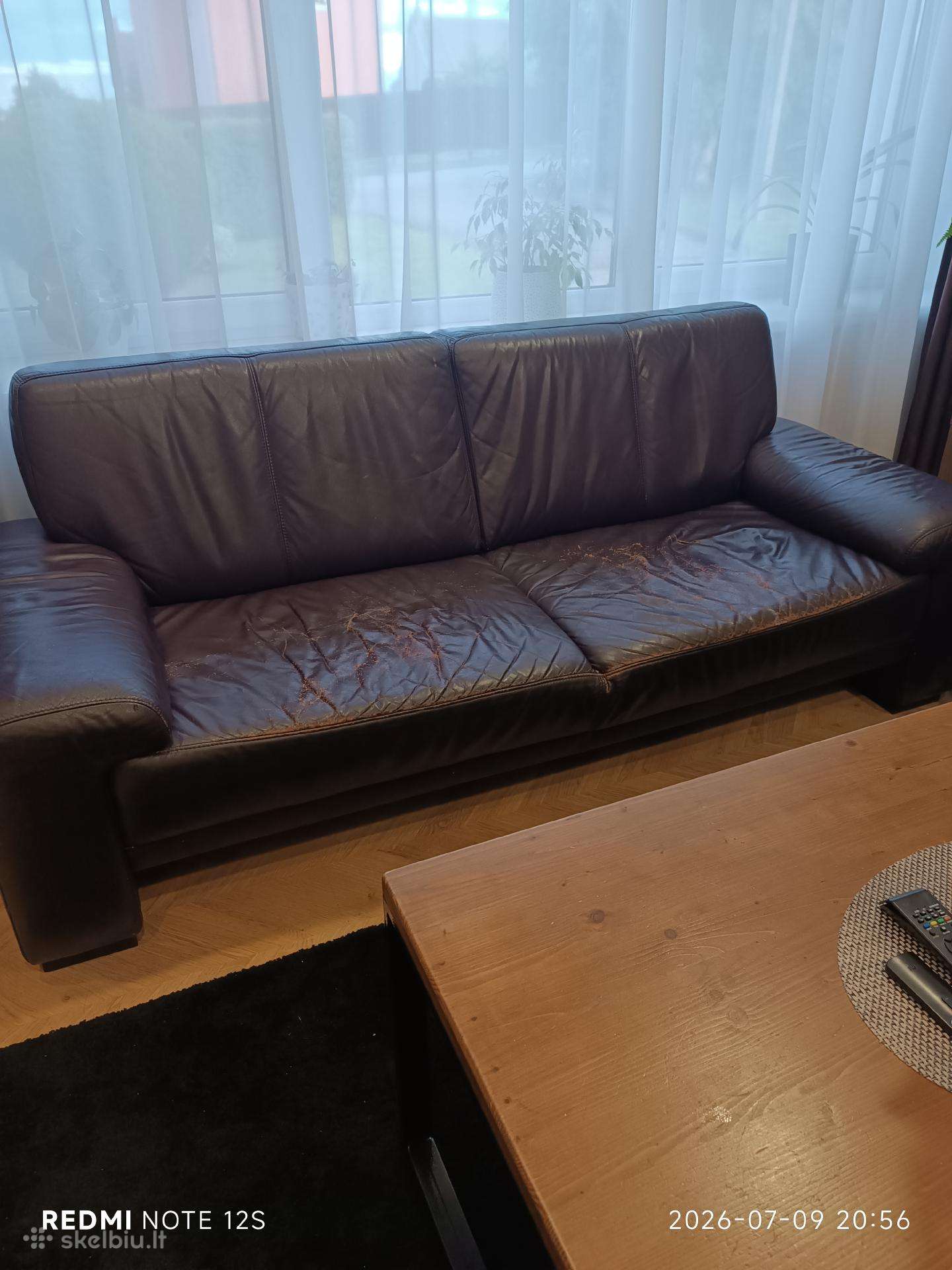 Dvi sofos