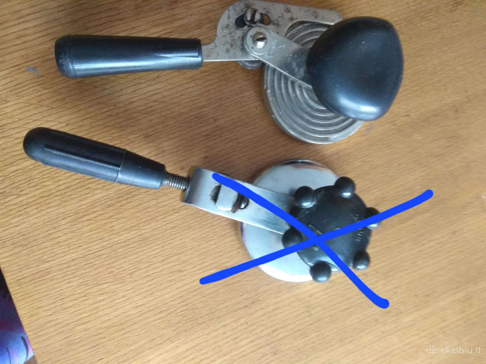 Mašinėlė stiklainiui uždaryti