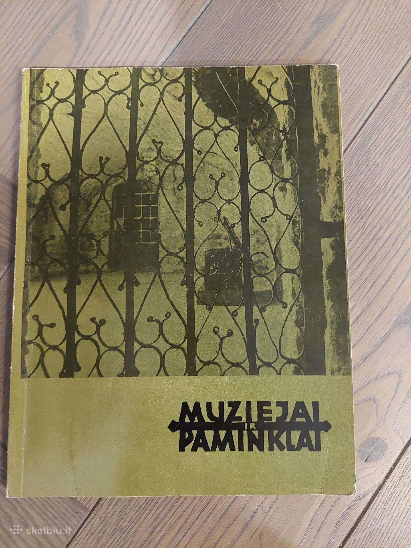 Muziejai ir paminklai