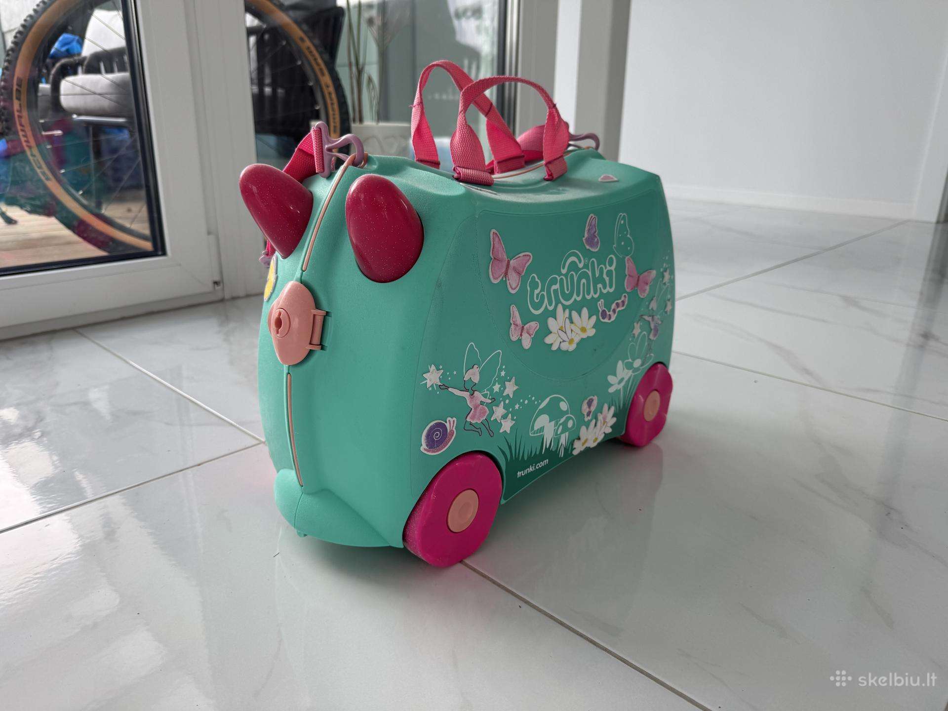 Trunki lagaminas