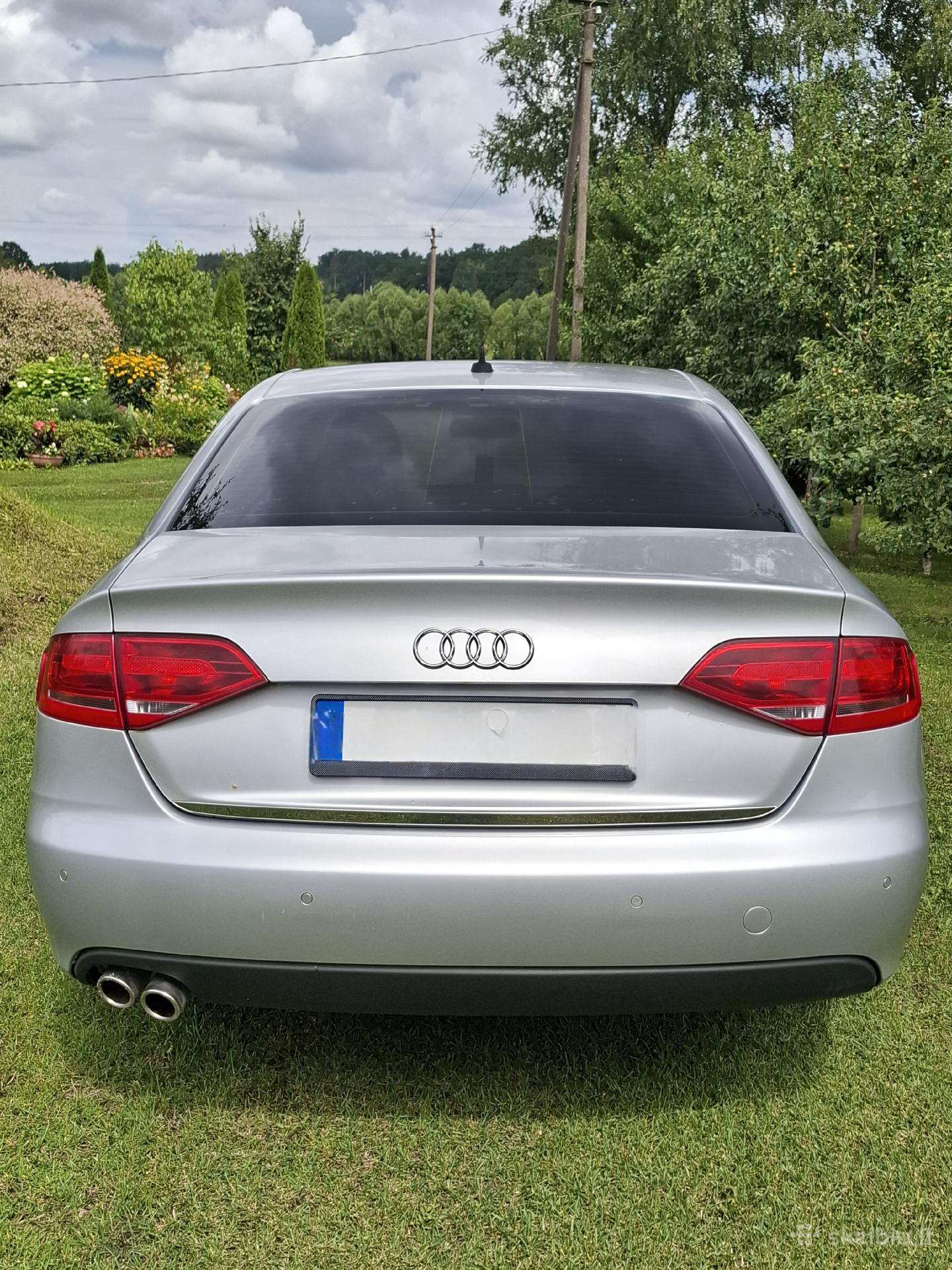 Audi A4, 2.0 l., Седан