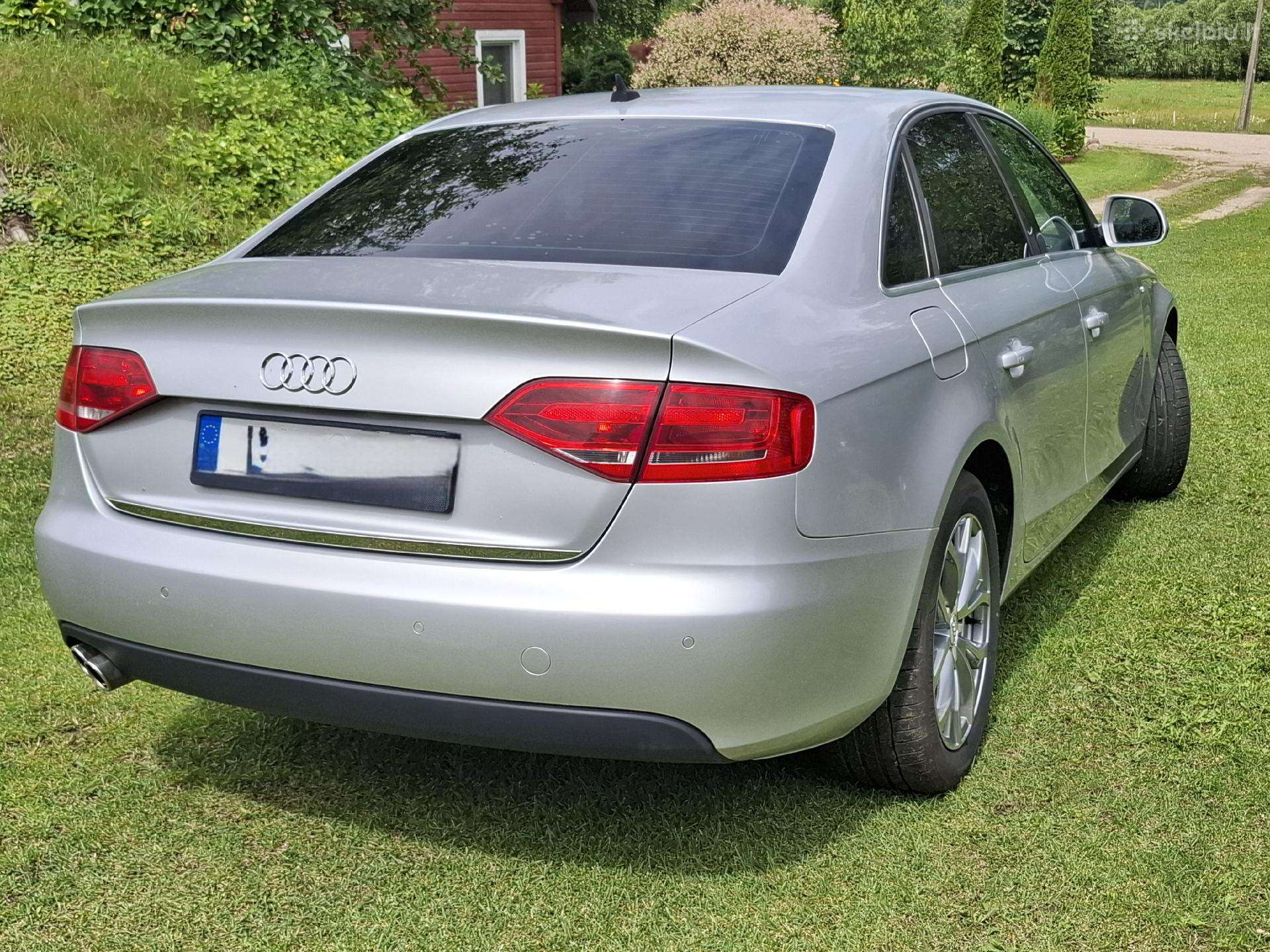 Audi A4, 2.0 l., Седан