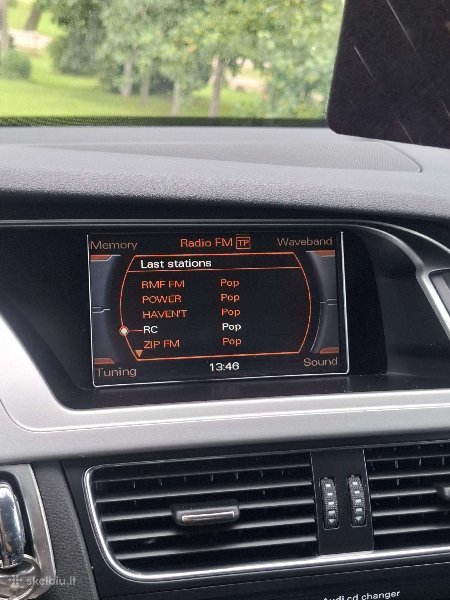 Audi A4, 2.0 l., Седан