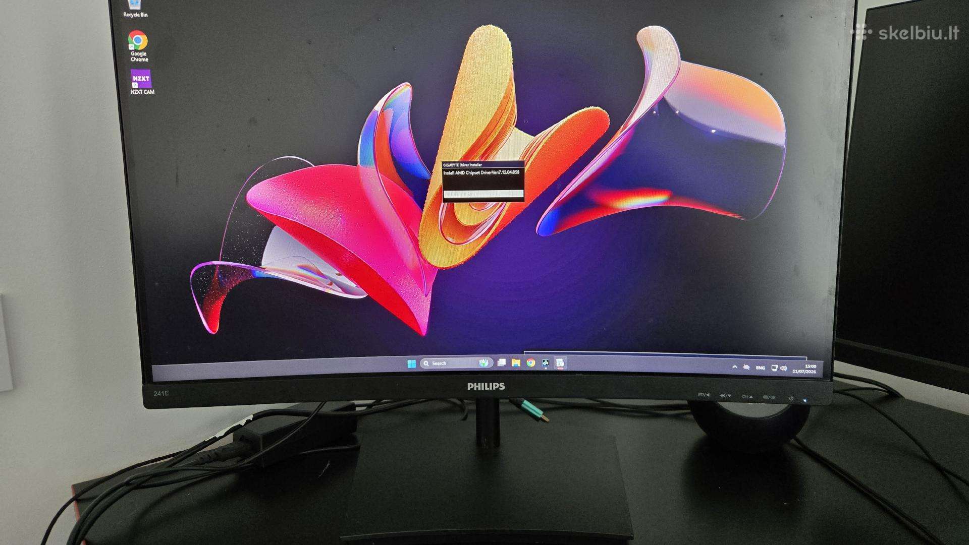 Philips lenktas monitorius