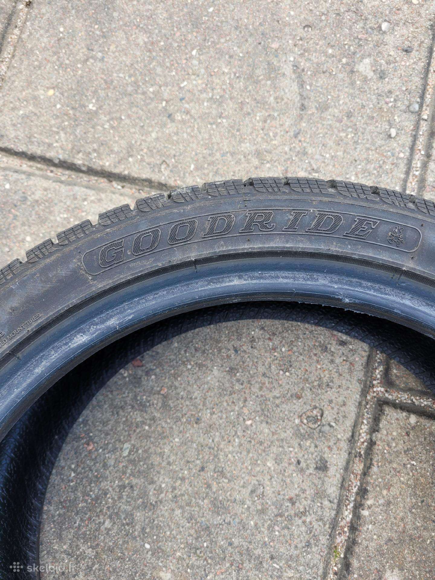 Michelin, universalios 215/60 R16