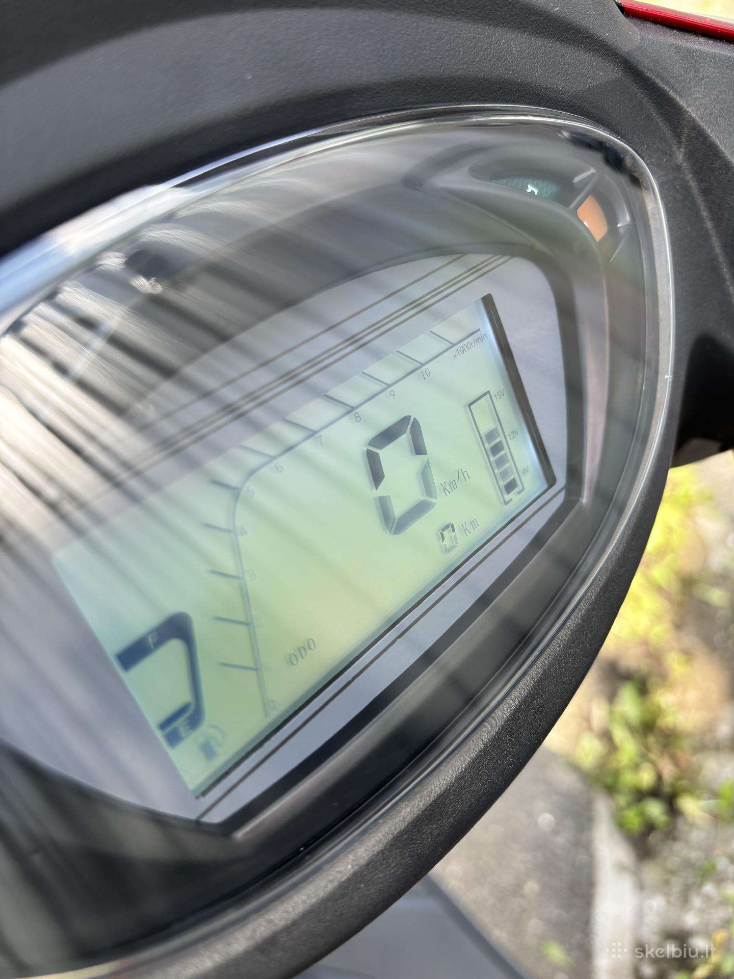 Yamaha Cygnus 49cc, scooters / mopeds