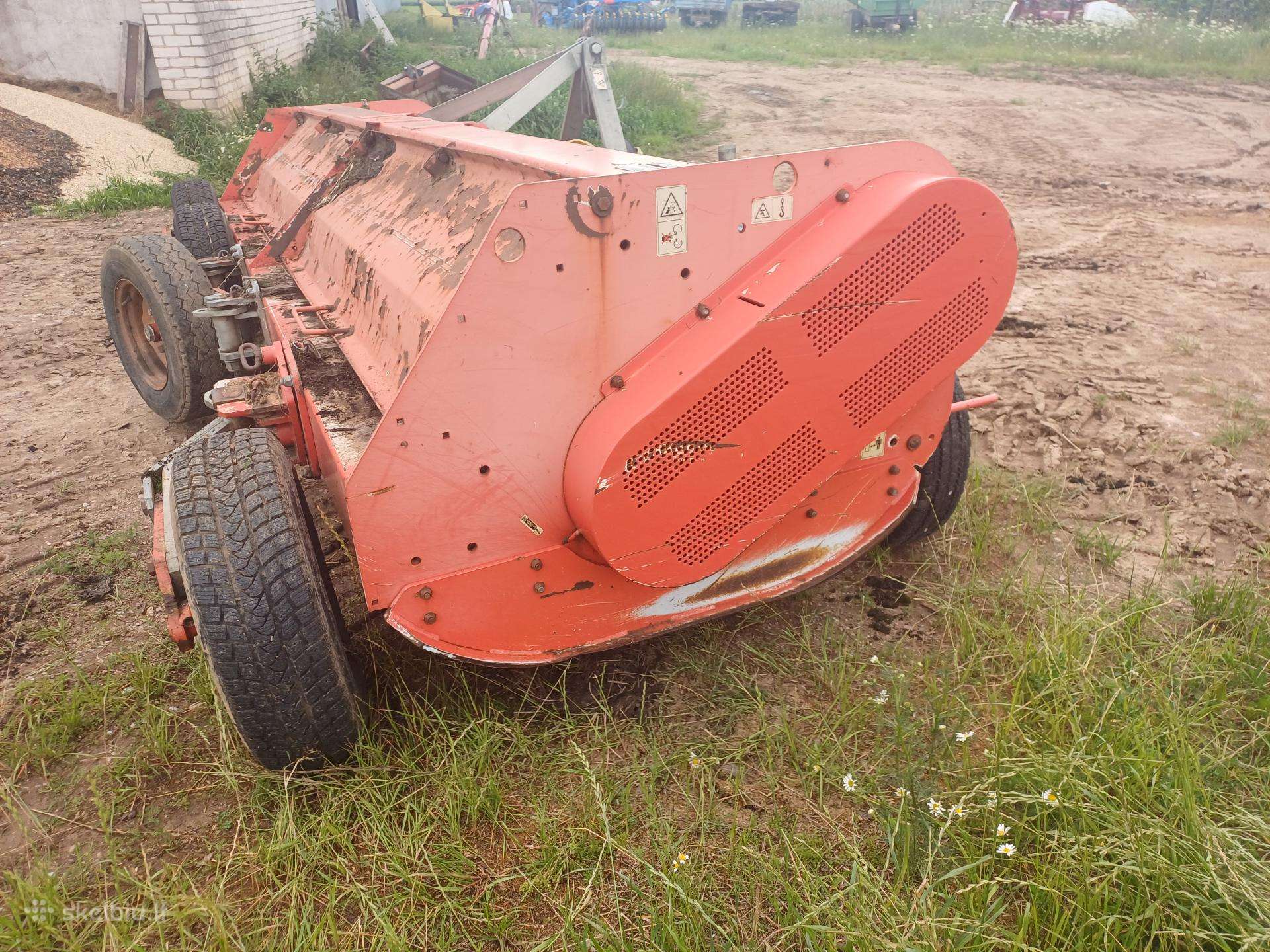 Kuhn 400, другое