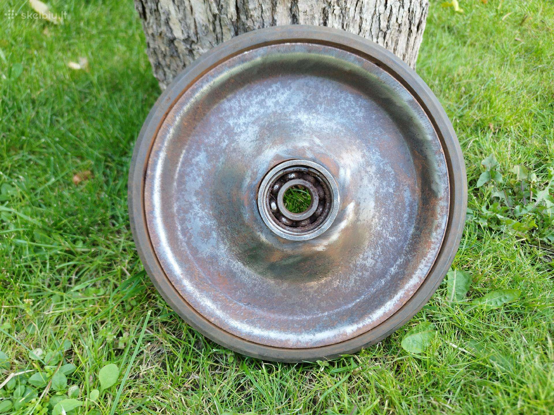Ratukai tvirti metaliniai su guoliais dengti guma