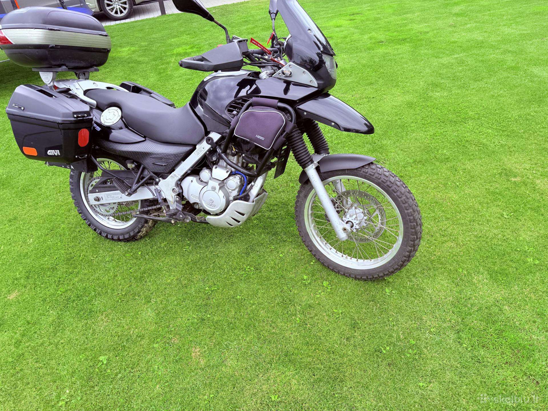 BMW F 650 GS 652cc, enduro / adventure