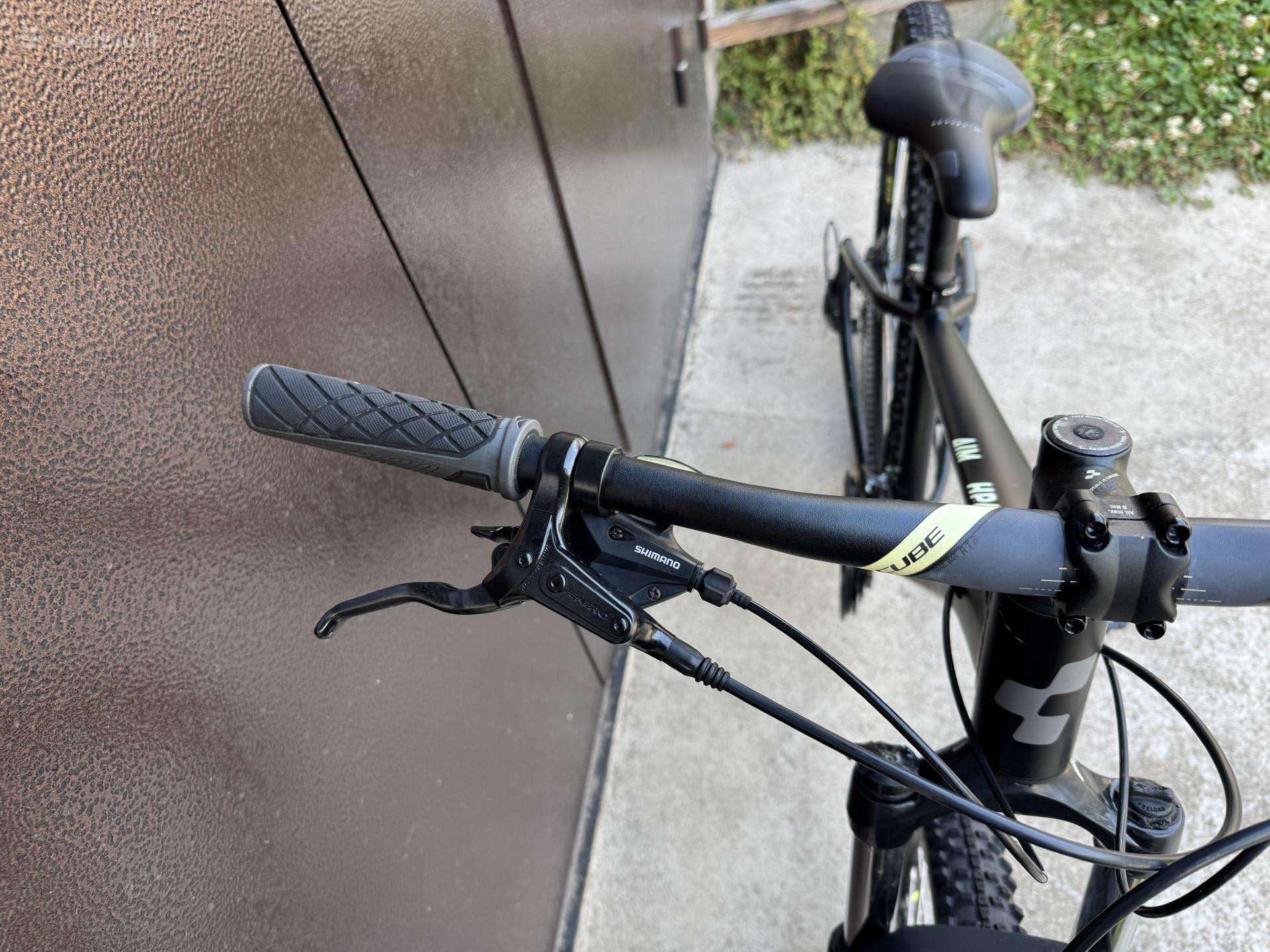 Mountain bike Cube 27.5″