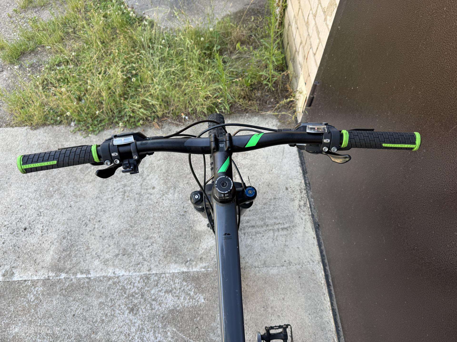 Mountain bike Cube 27.5″