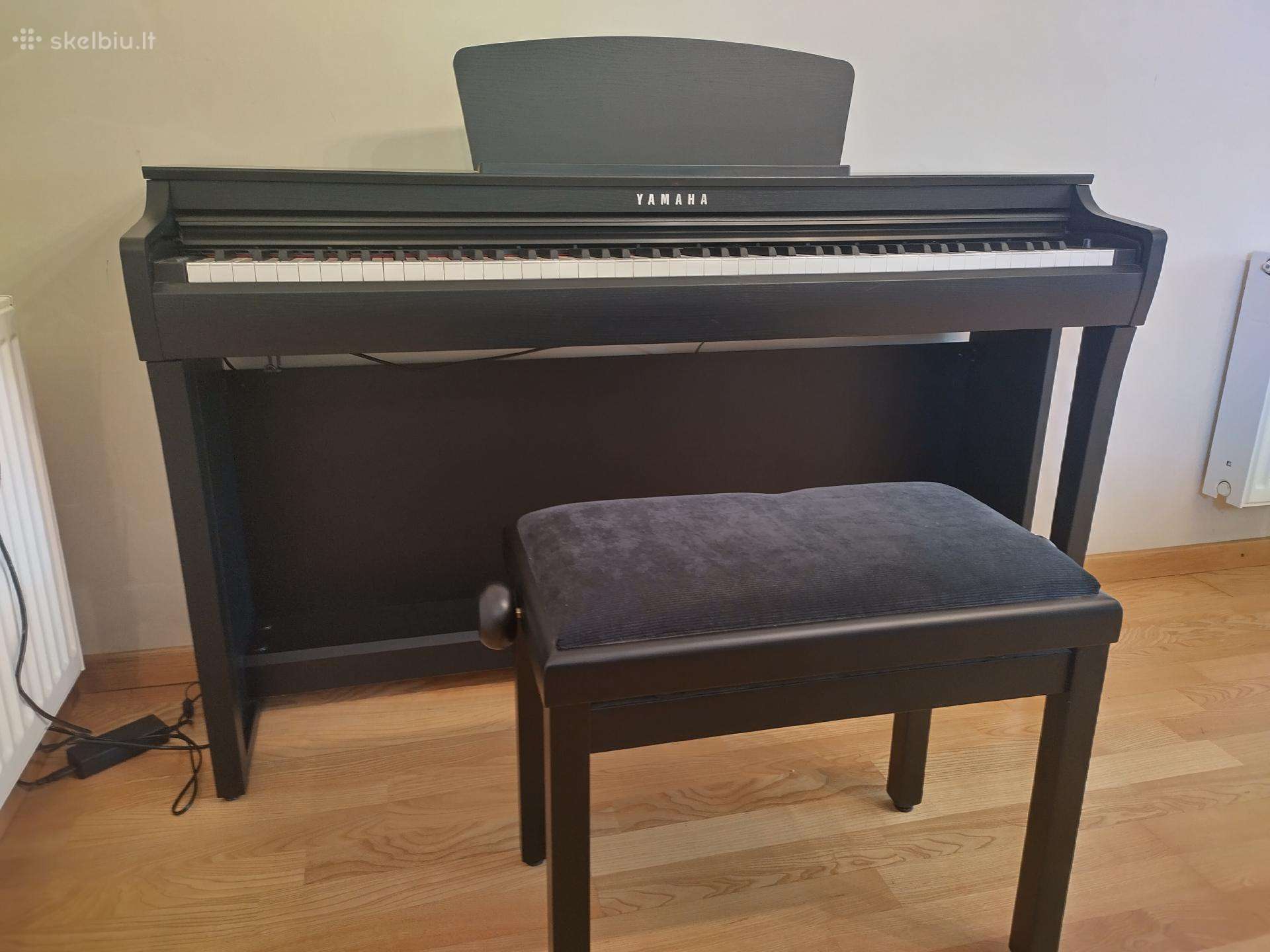Yamaha Clavinova Clp-725 pianinas ir kėdutė