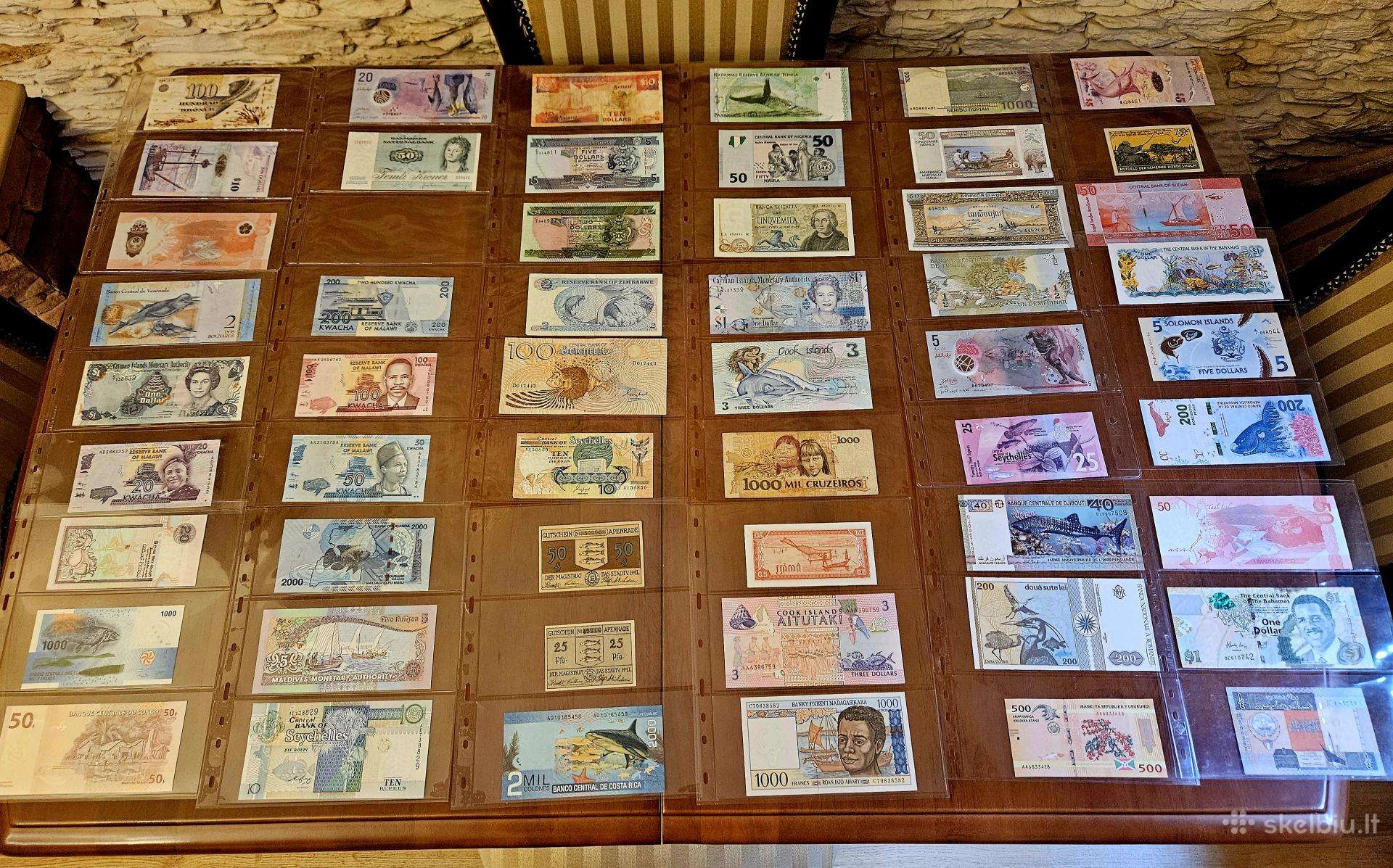 53 Banknotų kolekcija žuvų tematika.