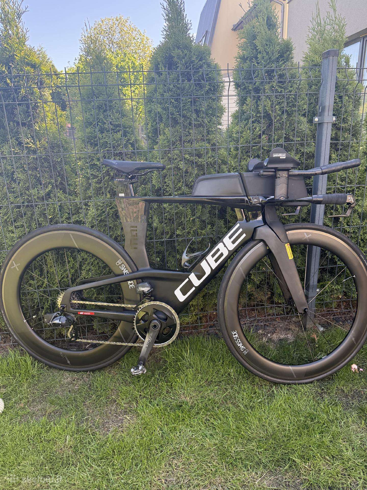 Road, sports bike Cube
