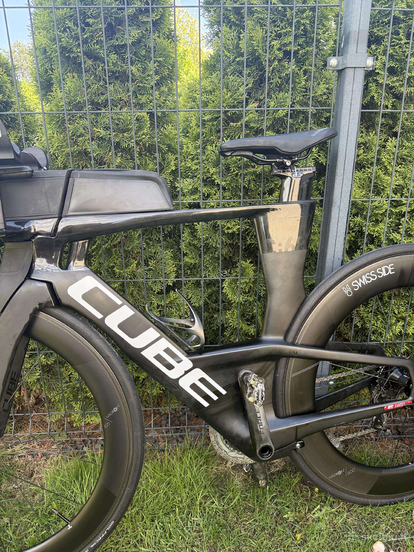 Road, sports bike Cube