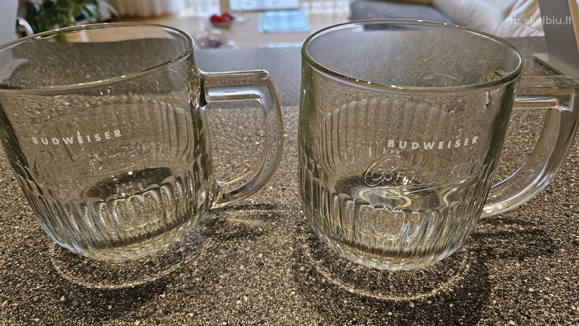 Budweiser alaus bokalai