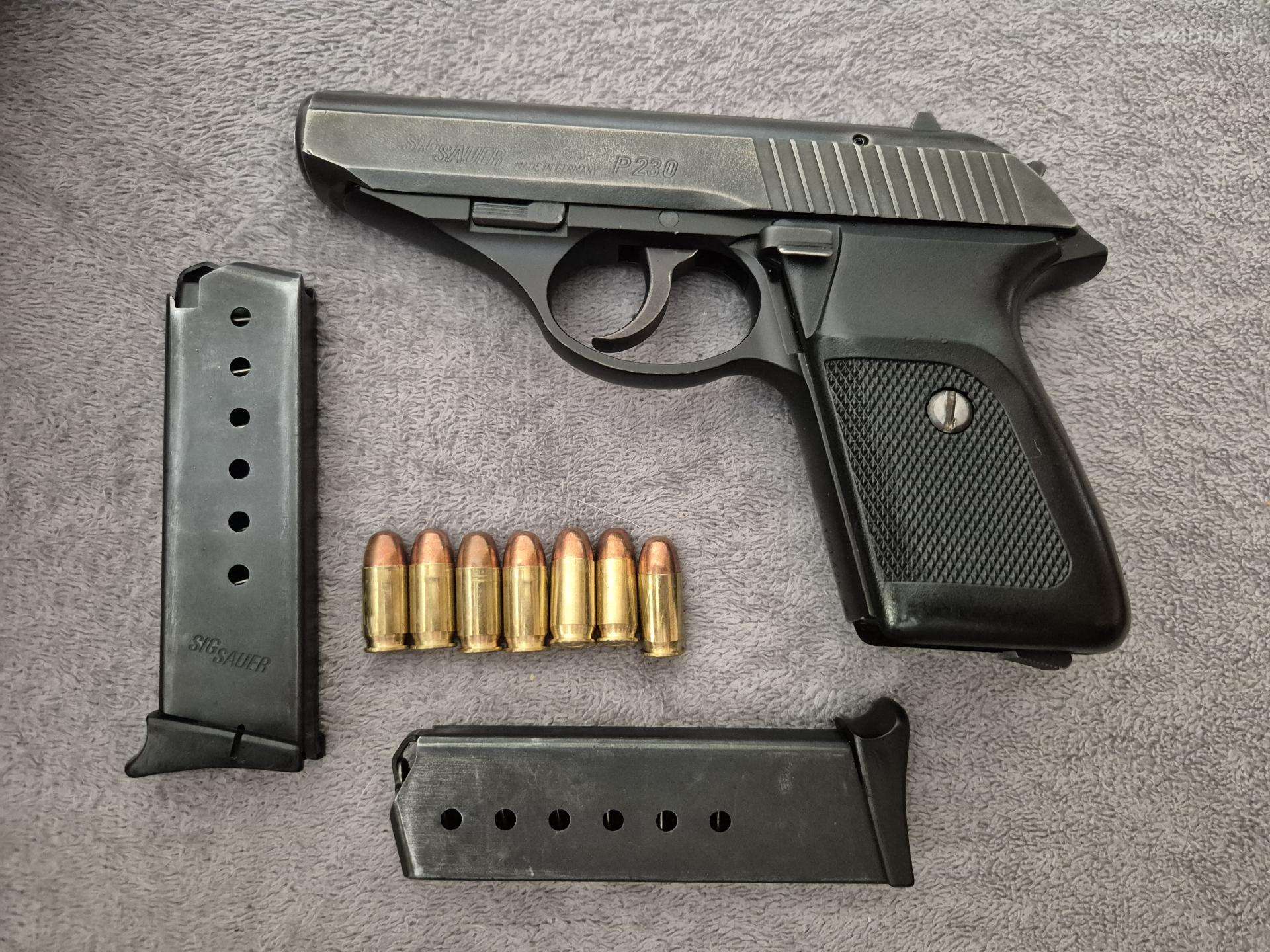 Sig Sauer P230