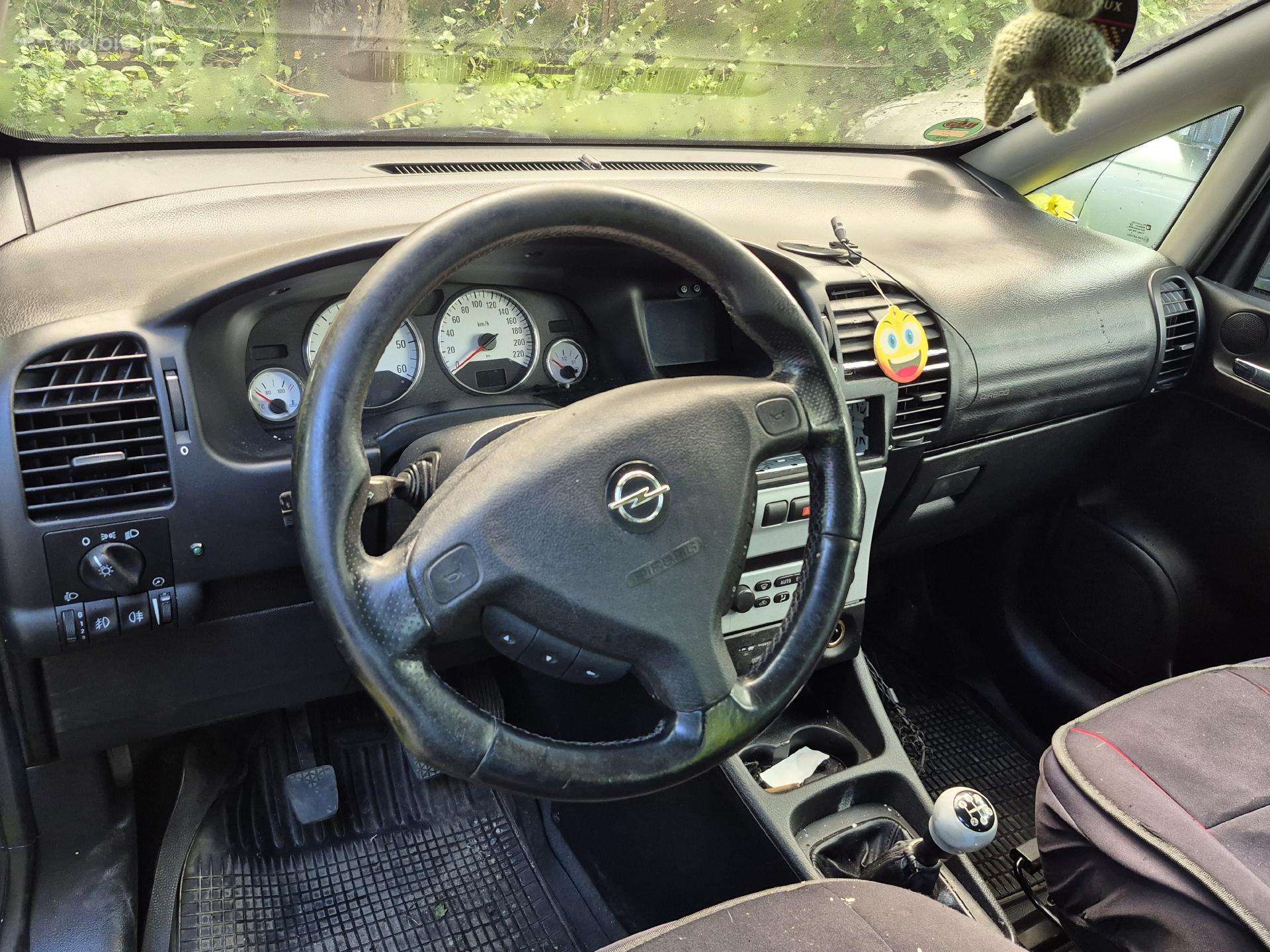 Opel Zafira, 2.2 l., Минивэн