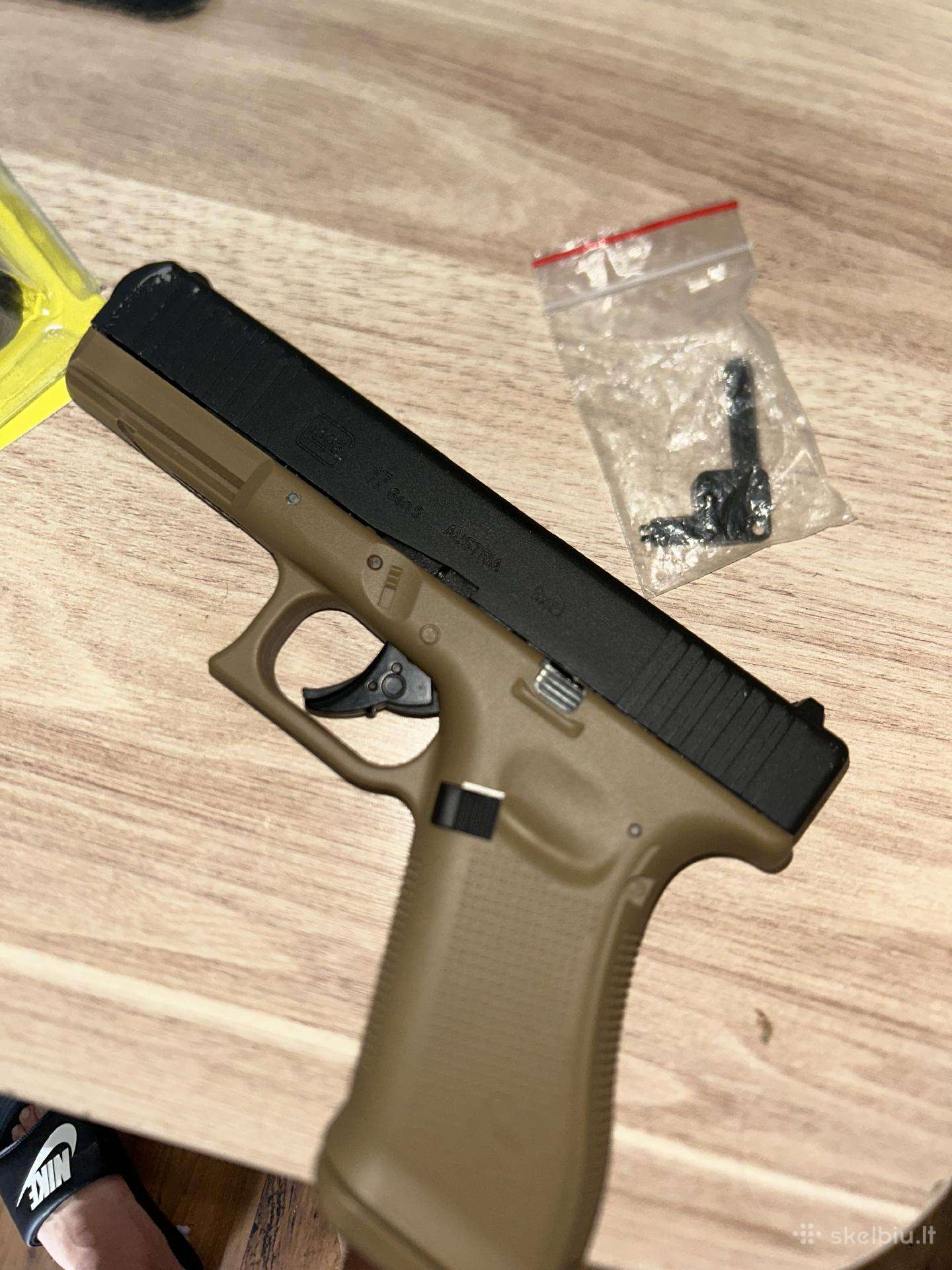 Glock 17 Gen5 4,5 mm Bb Co penumatinis pistoletas
