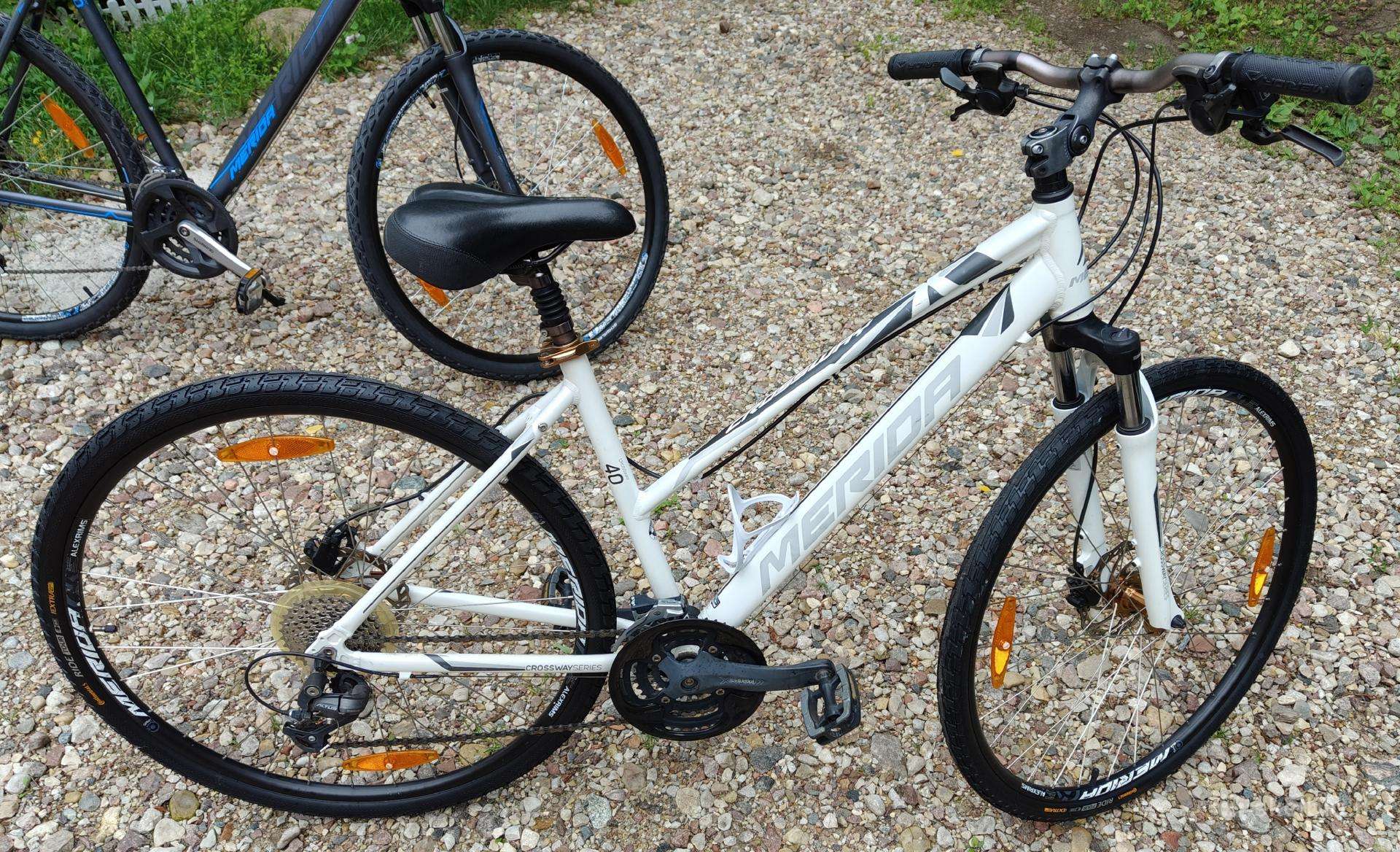 Hybrid bike Merida 28″