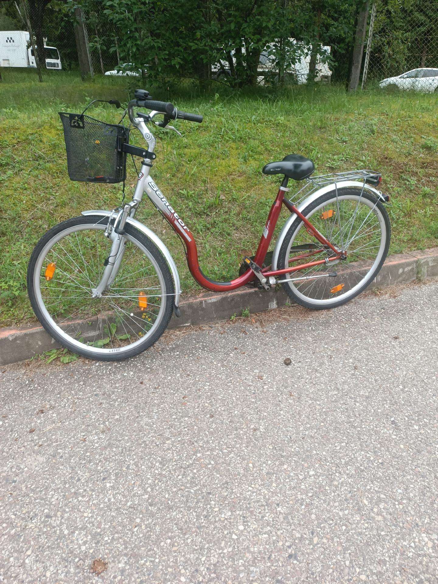 Moteriškas dviratis ratas 28.remas L.