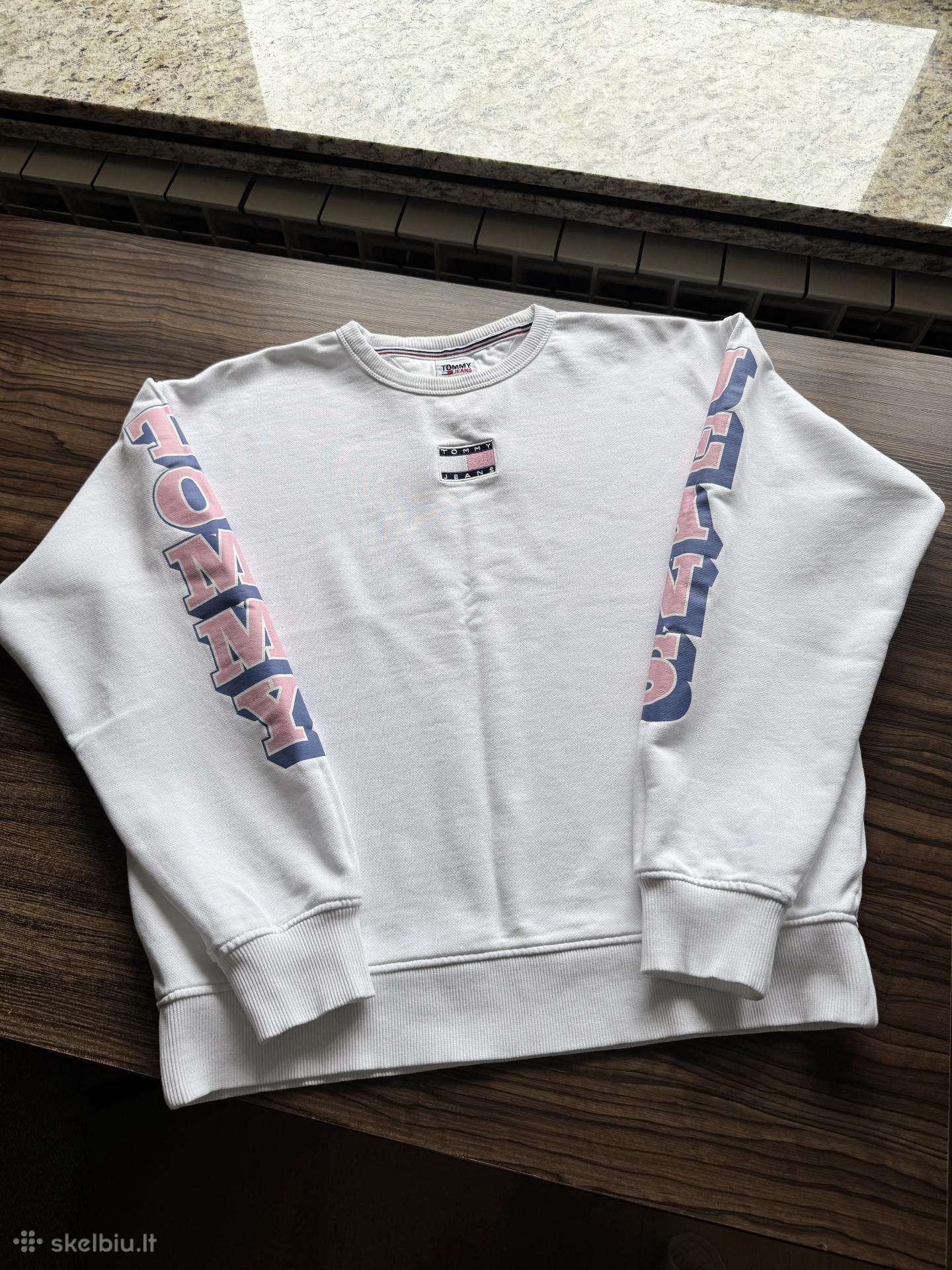 Tommy Hilfiger naujas megztukas