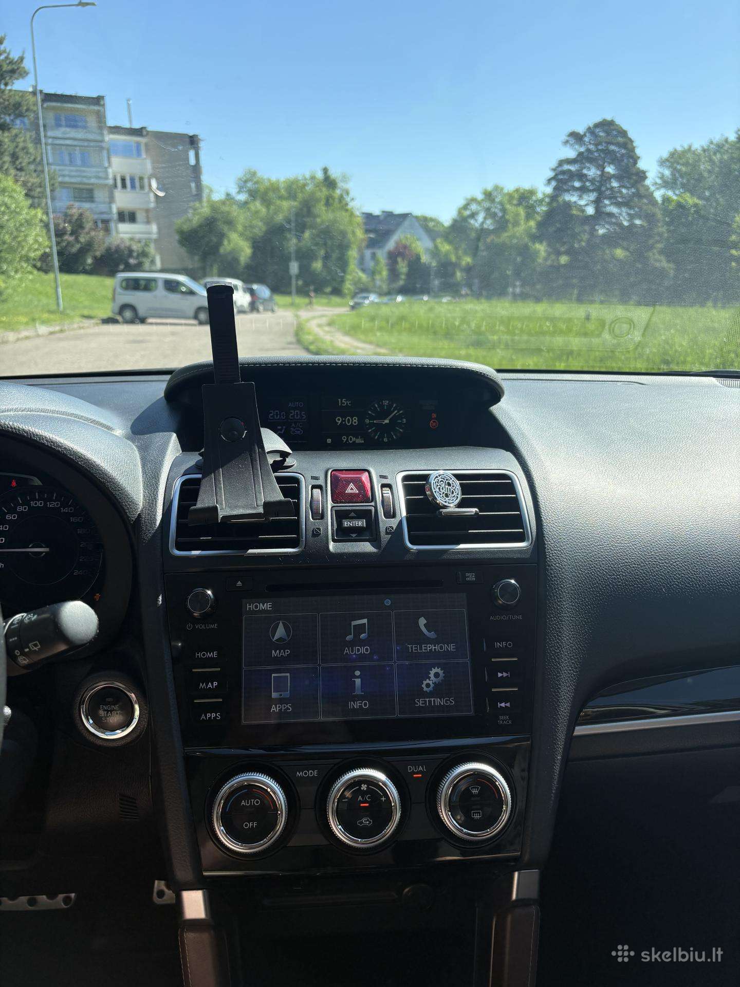 Subaru Forester, 2.0 l., off-road / crossover
