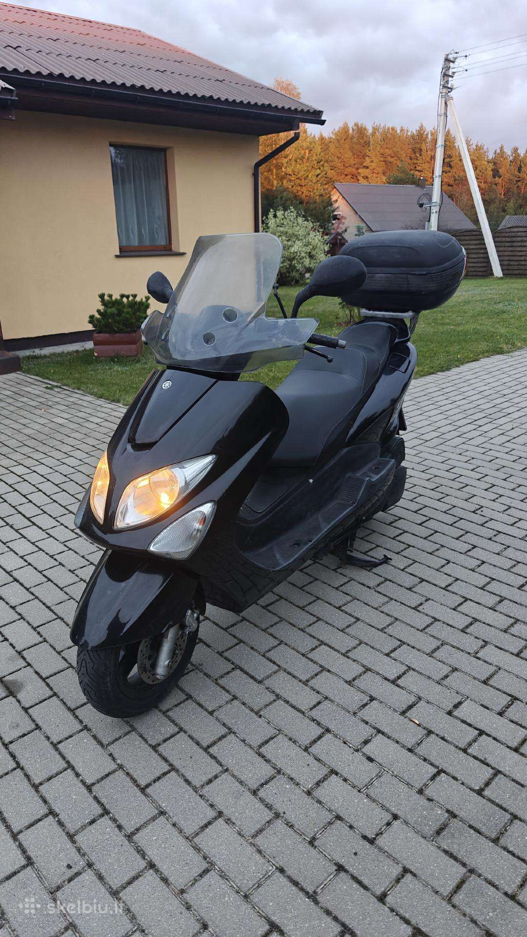 Yamaha Majesty 125cc, scooters / mopeds