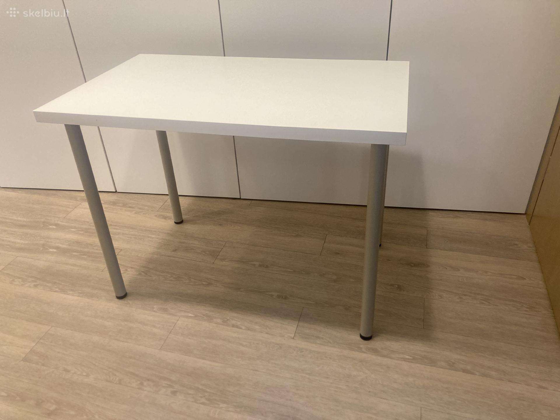Parduosiu Ikea stalą su kojom. Plotis - 1m.
