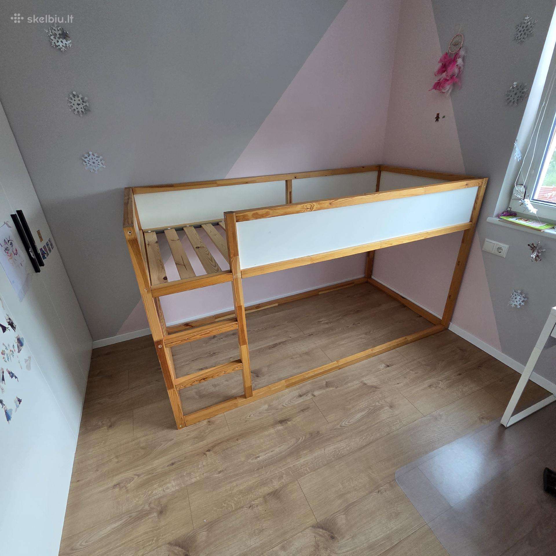 Ikea Kura lova