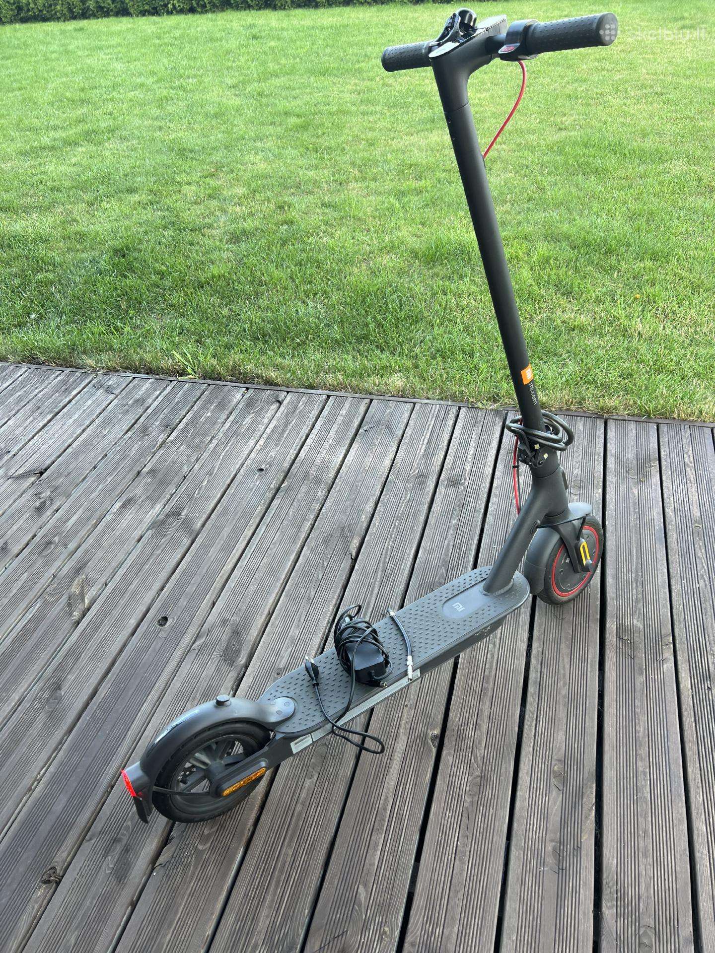 Mažai naudotas Xiaomi Mi Electric Scooter Pro 2