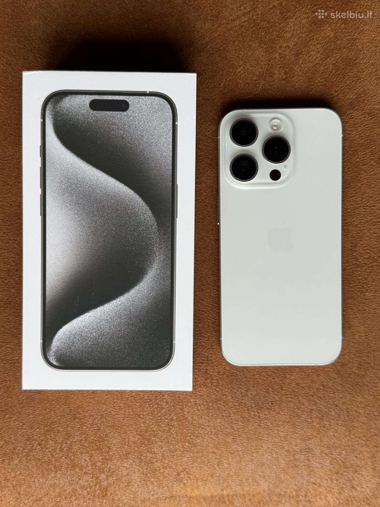 White iPhone 15 pro 256 GB