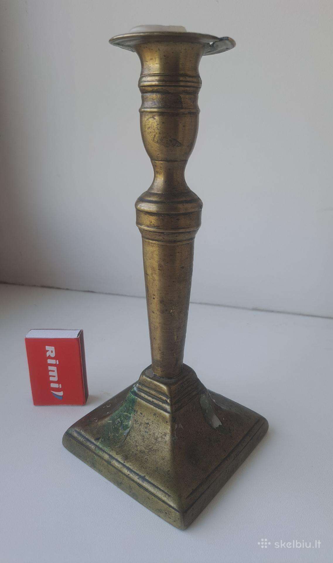 XVIII–XIX a. stiliaus antikvarinė žalvarinėžvakidė