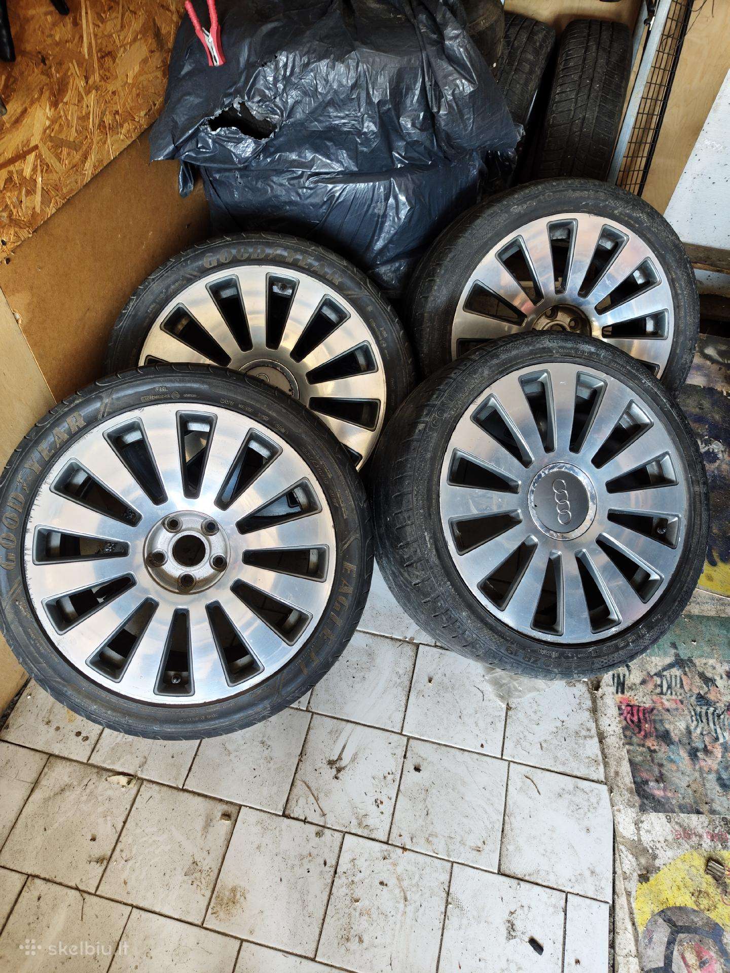 Audi q7 ratai