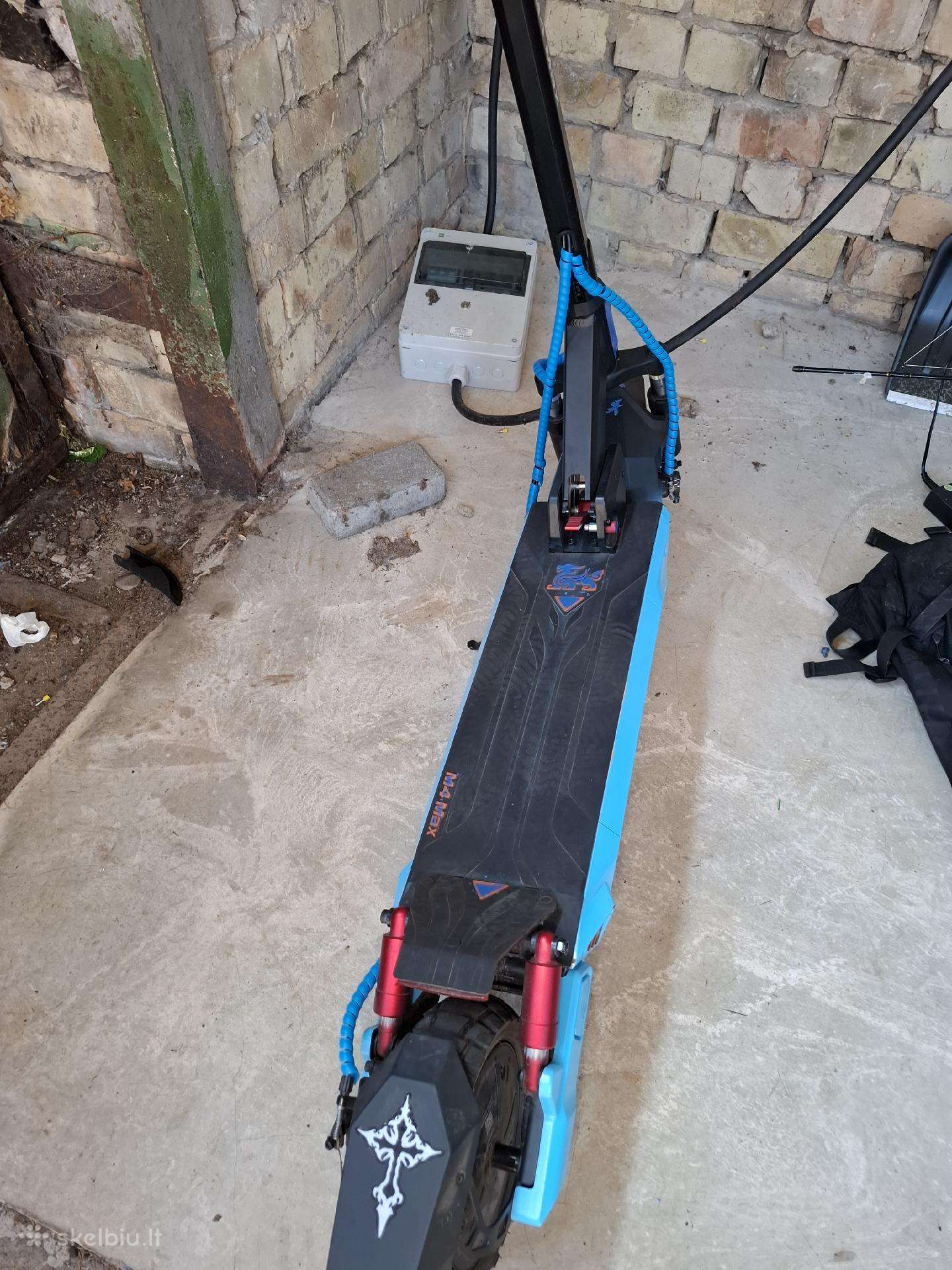Parduodamas Kukirin M4 Max elektrinis paspirtuka