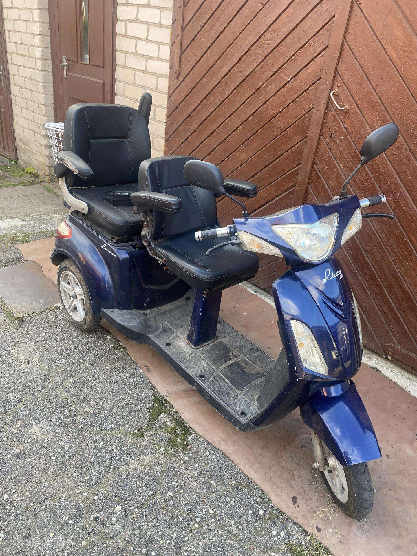 Motoroleris elektrinis