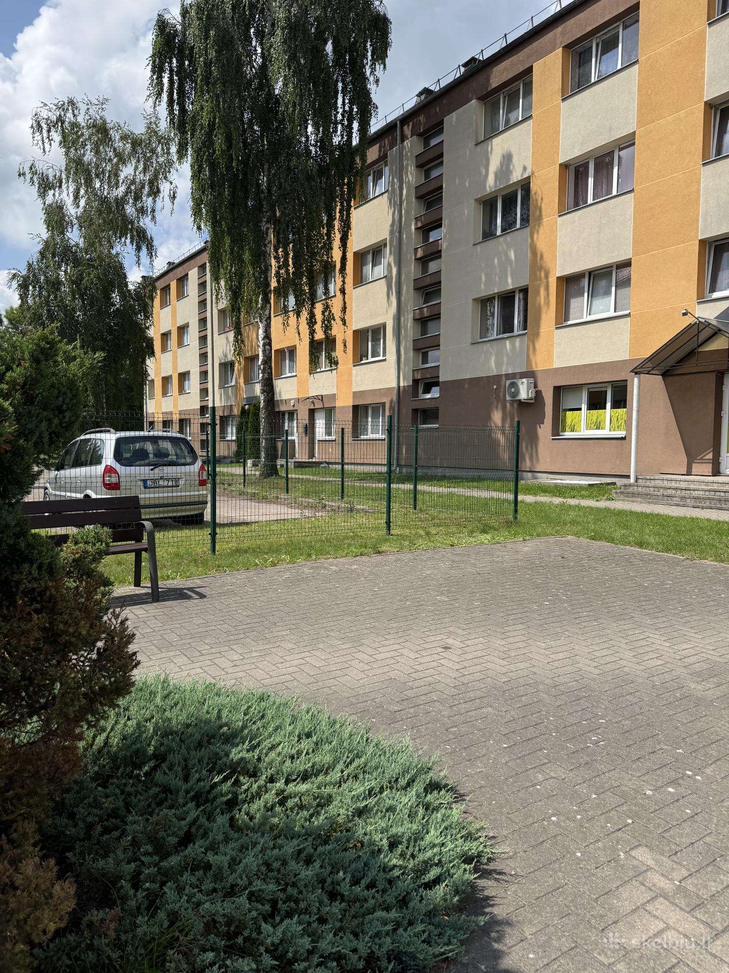 Parduodamas jaukus, šviesus ir suremontuotas 1 kam