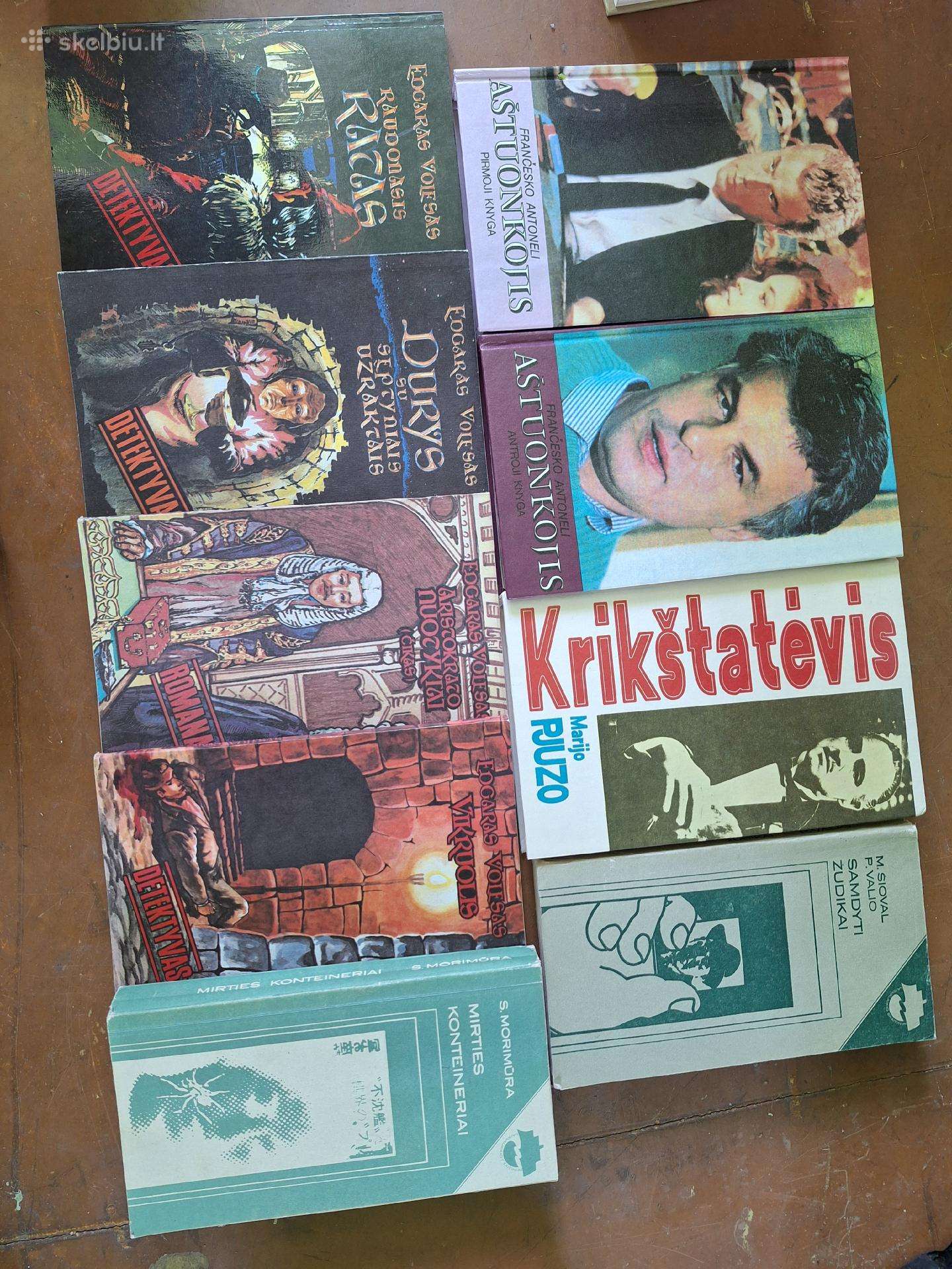 Parduodu naujas knygas (detektyvai)