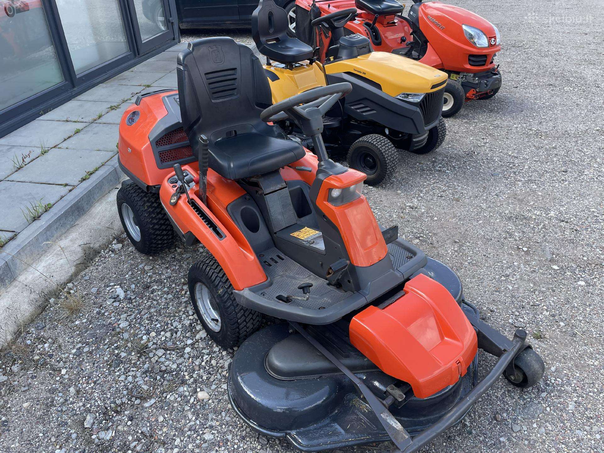 Sodo traktoriukas Husqvarna Rider