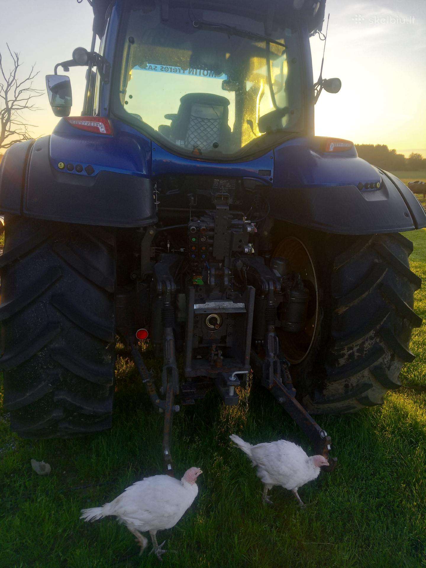 Valtra 154, tractors