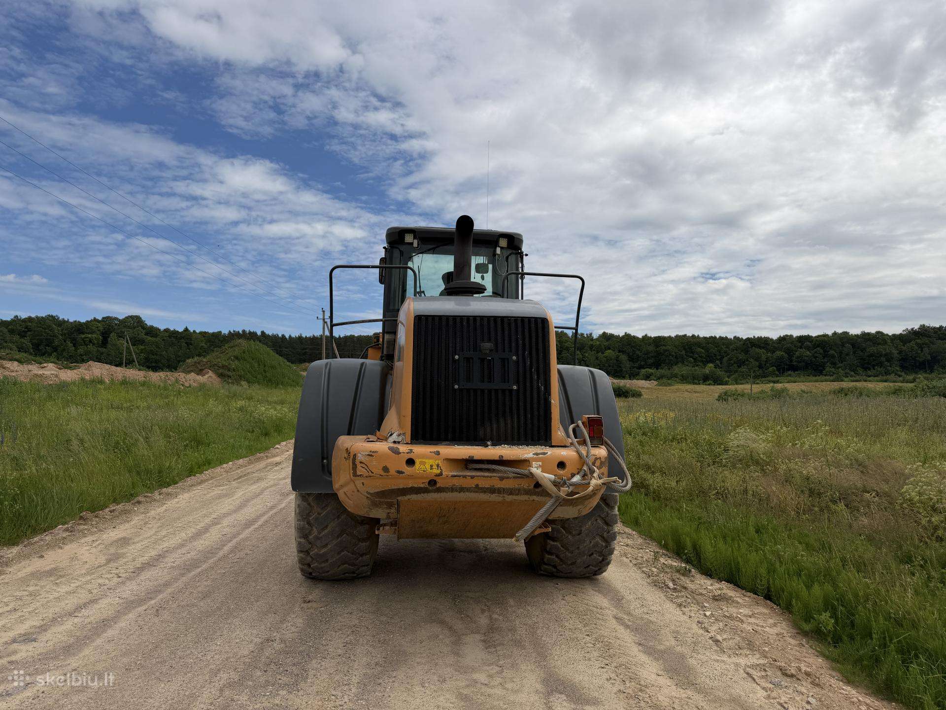 Case 921E, frontal loader