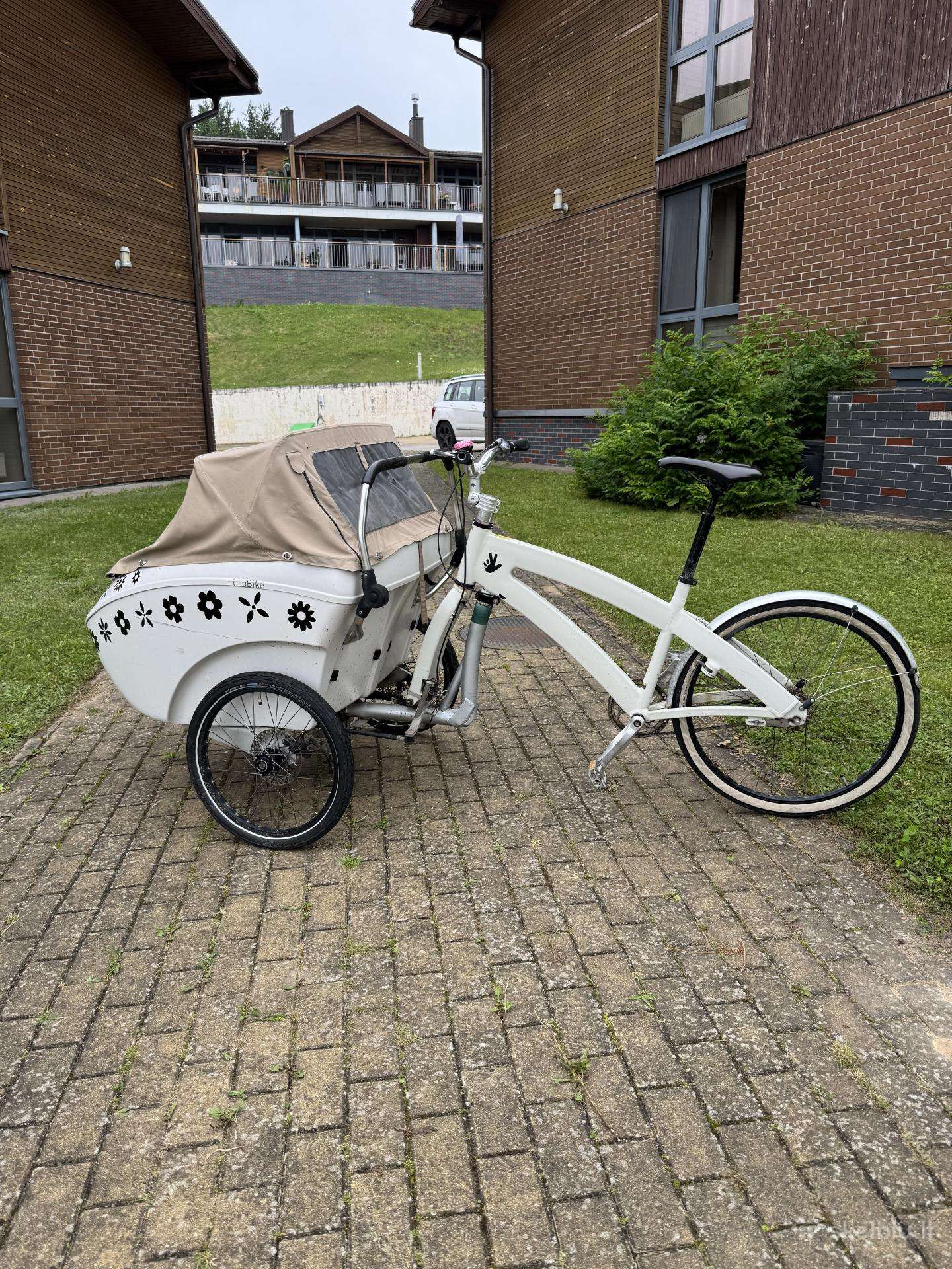 Triobike šeimos dviratis