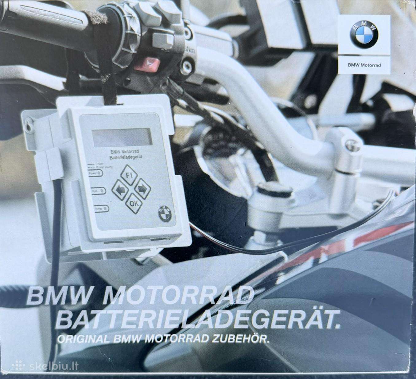 Motociklo akumuliatoriaus pakrovėjas