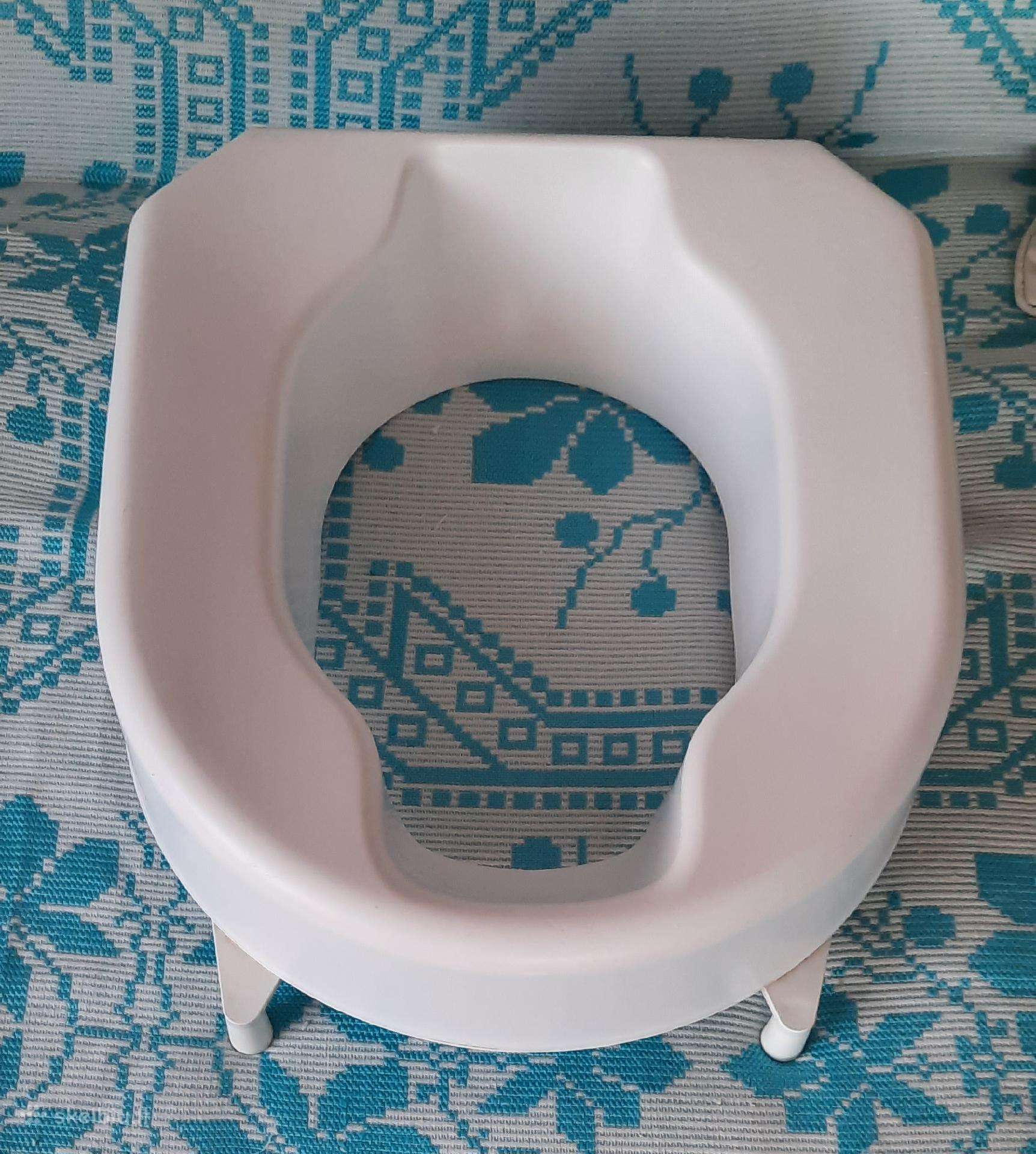 Tualeto sėdynės paaukštinimas