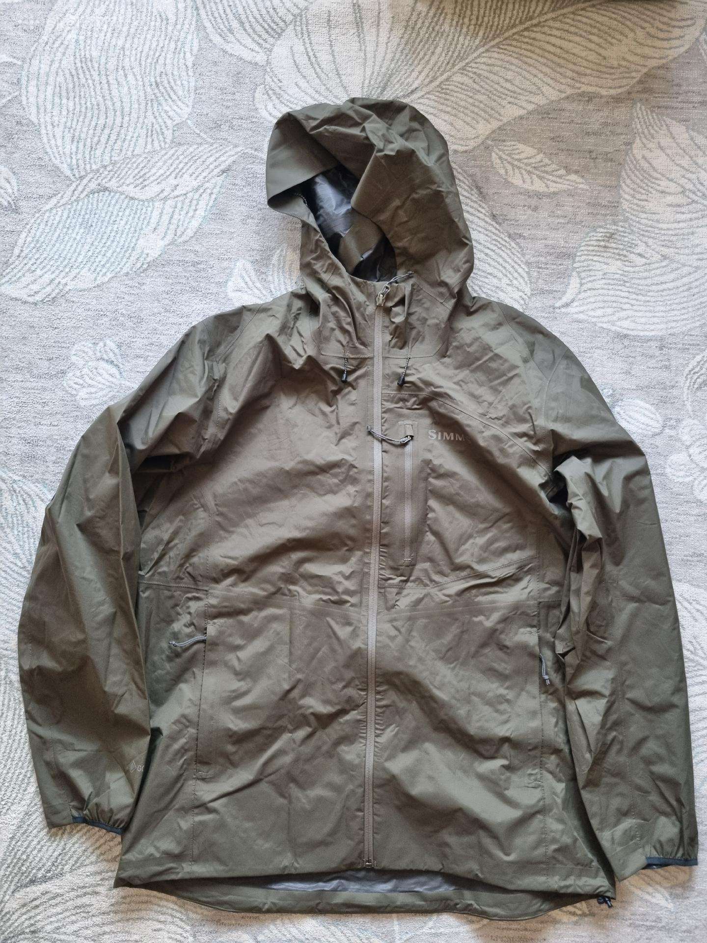 Simms Flyweight Goretex striukė L