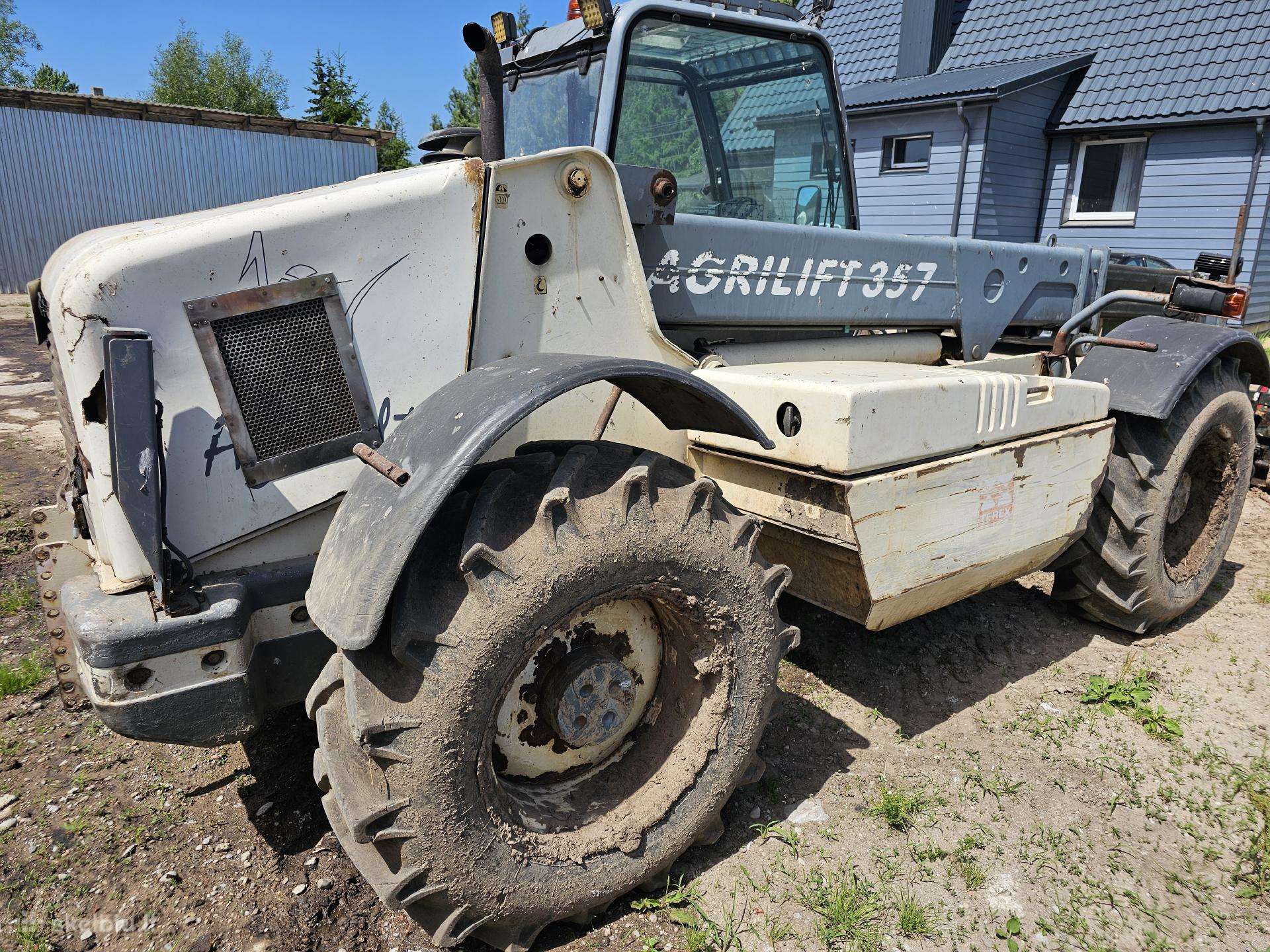Claas 610, tractors