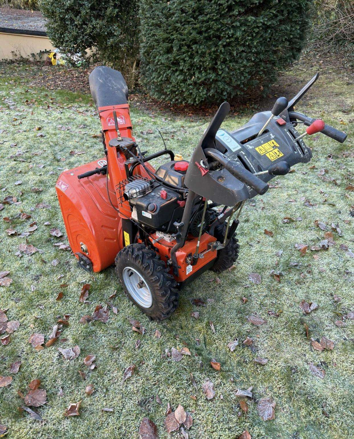 Sniego valytuvas Husqvarna St 261