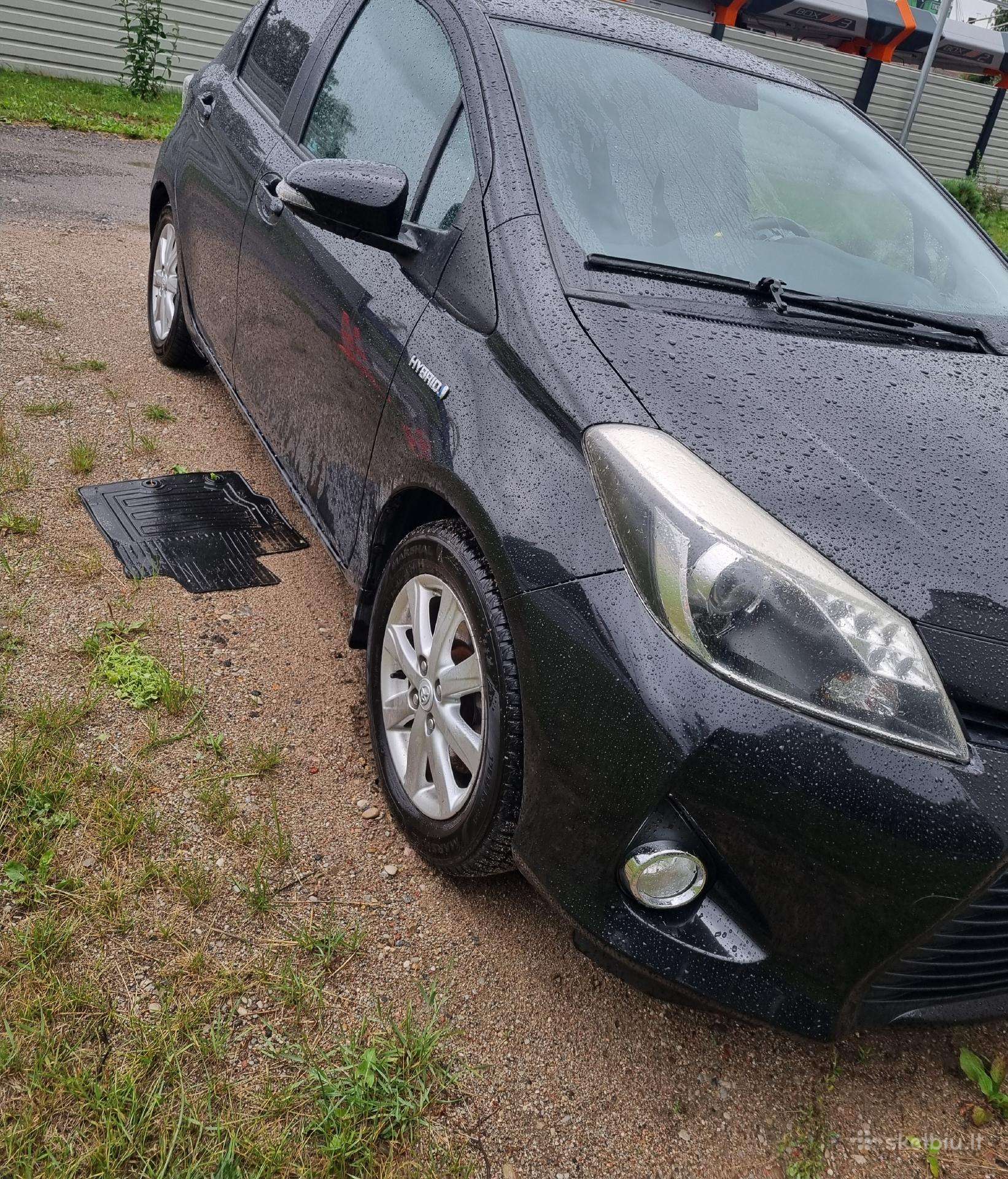 Toyota yaris.